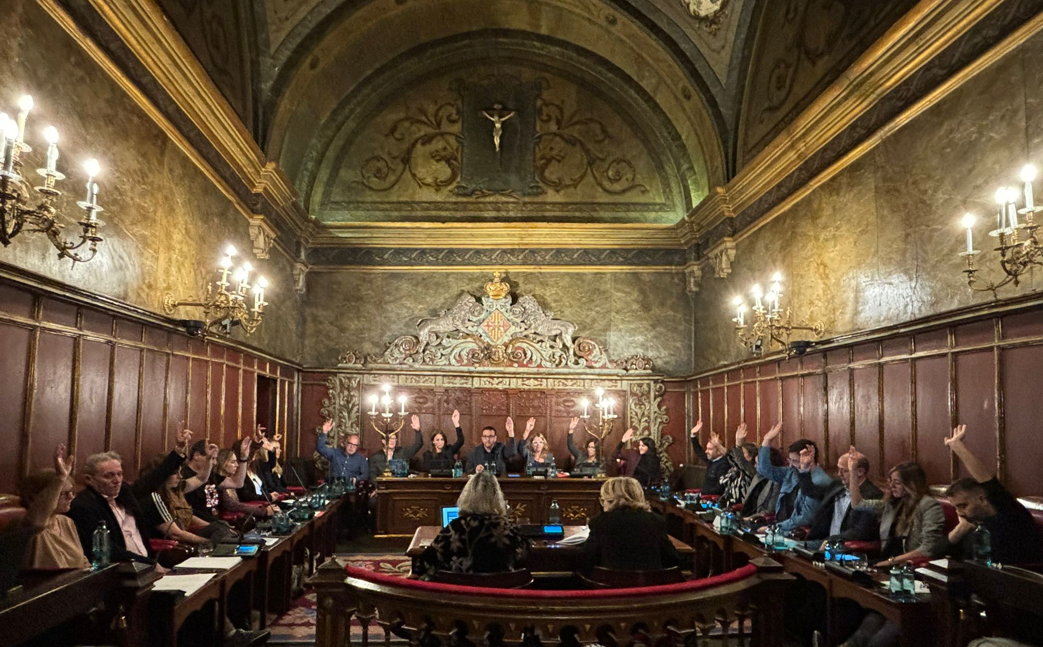 Ple municipal del 28 d’octubre, durant l’aprovació d’un dels punts del Ple